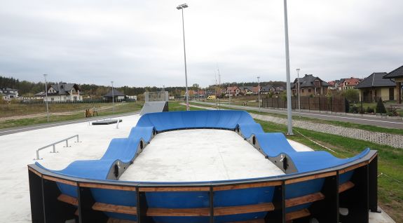 Pumptrack adapted for longboarding