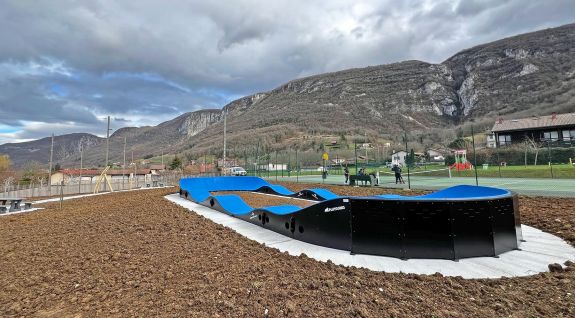 Pumptrack St Pierre de Cherennes Francie