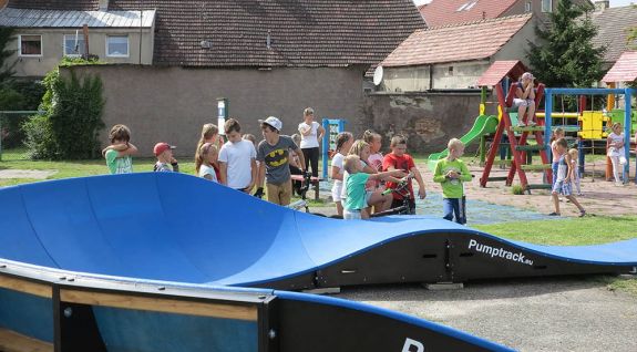 Modulaire track met mulds en bands - pumptrack - Boleszkowice (PL)