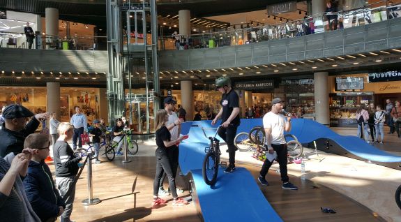 Pumptrack - en attraktion på en ungdomsfest - Lublin (PL)