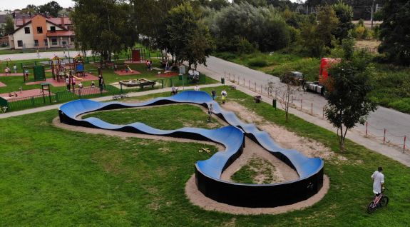 Fietspad geschikt voor skateboarden 