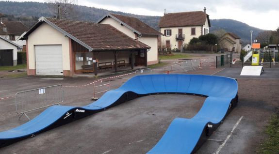 Composiet pumptrack