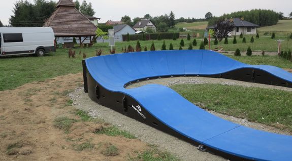 Pumptrack cyklostezka z modulů