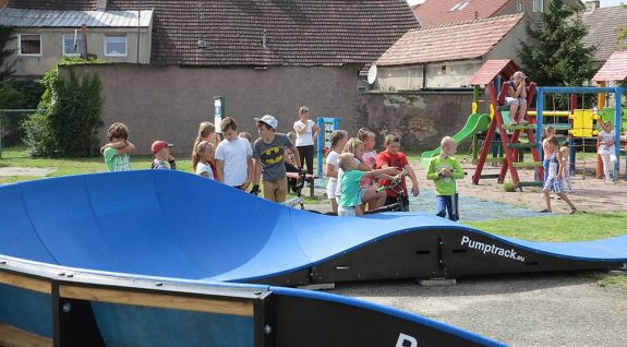 Pumptrack anpassad för longboarding - Boleszkowice (PL)