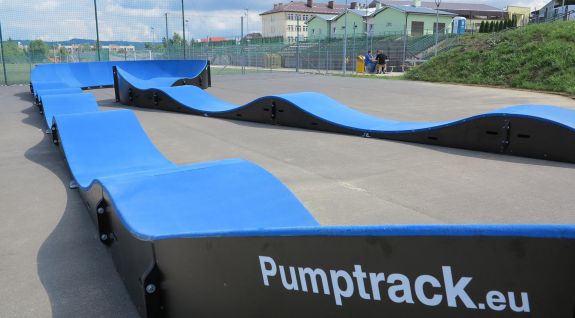 Pumptrack anpassat för skateboarding
