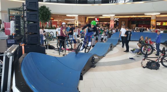  Lånt pumptrack på en fest i et galleri - Wałbrzych (PL)