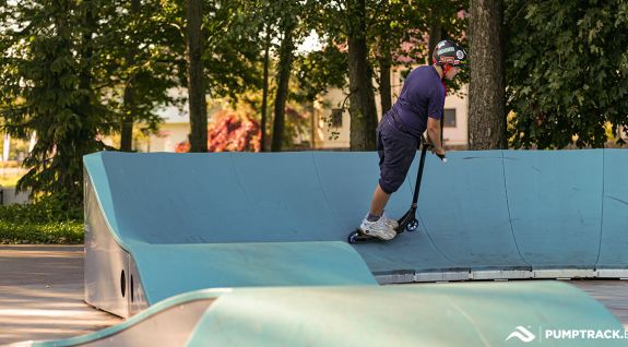 Pumptrack στο Πίσζ 